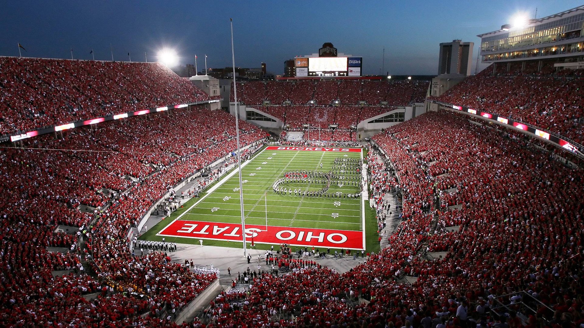 约基奇末节接管比赛，魔术单节拉开火箭，巨星时刻与团队崩盘的启示