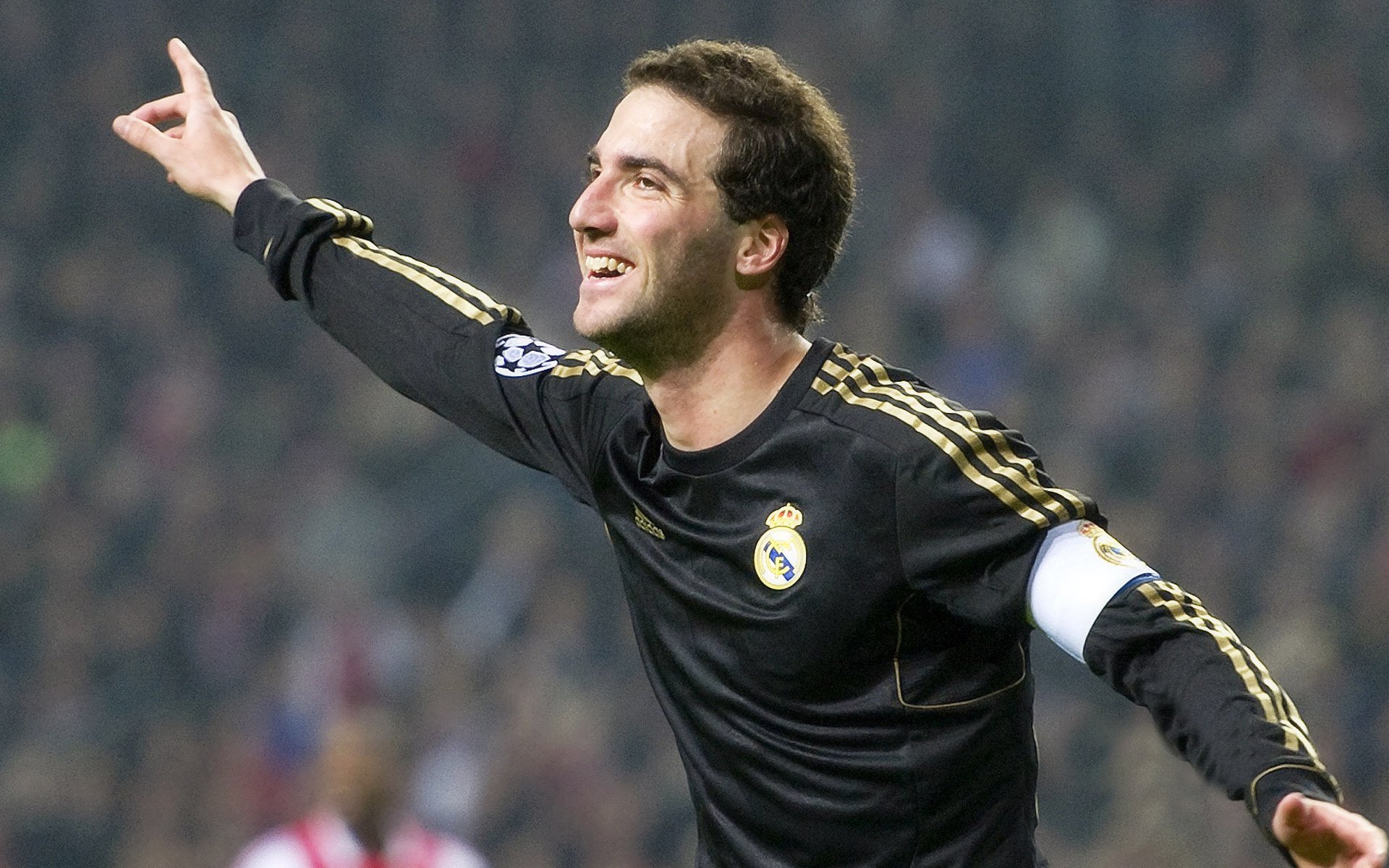 美加墨世界杯焦点战,拉齐奥斩落新西兰,战术革命如何重塑足球版图?