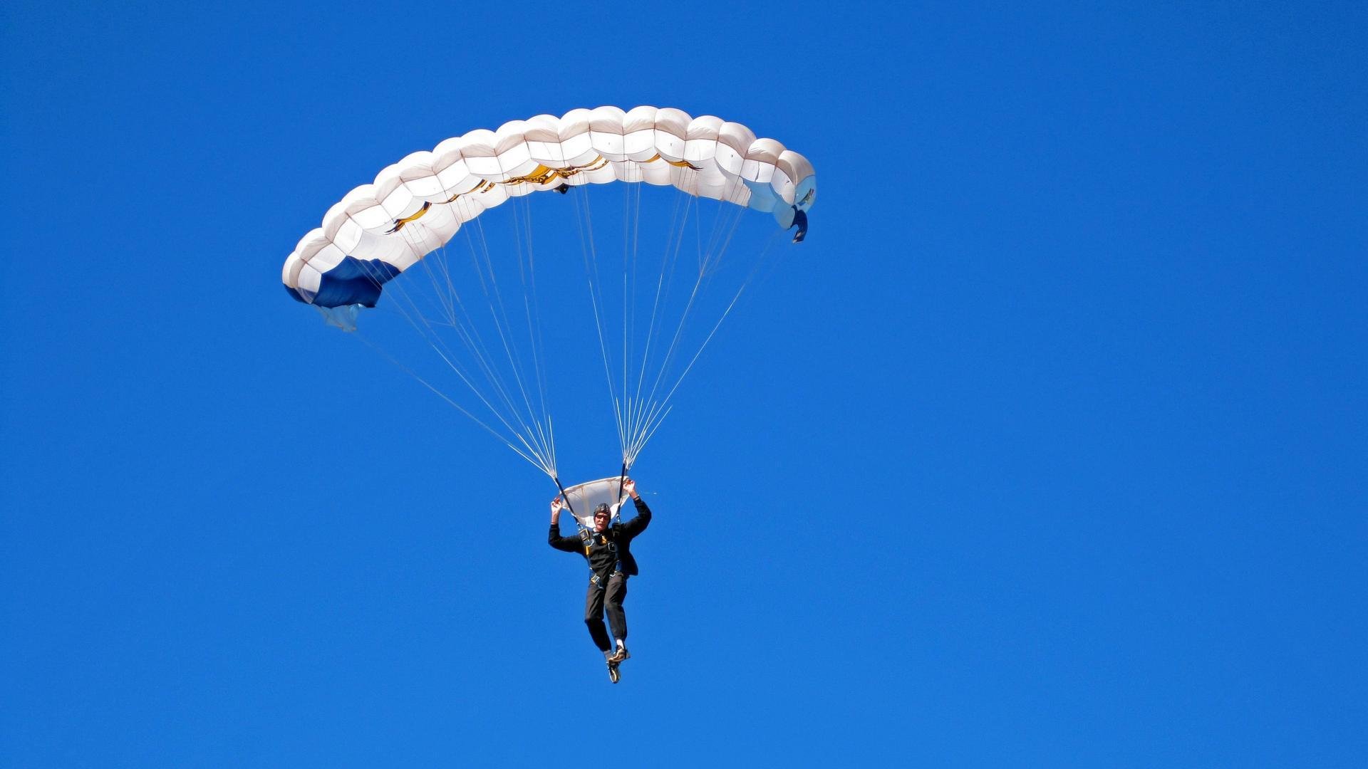 逆转的旗帜，纳达尔在联合杯扛起全队的灵魂之战